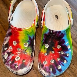 Tide dye‎ crocs